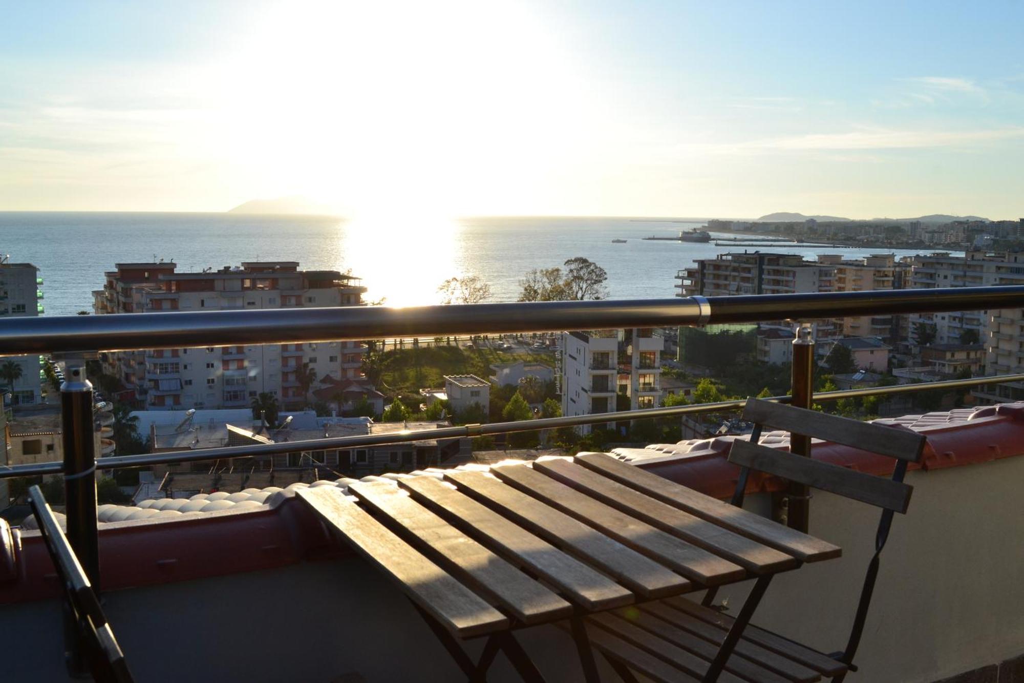Ferienwohnung Seaview Penthouse Terrace & Garage Vlorë Exterior foto