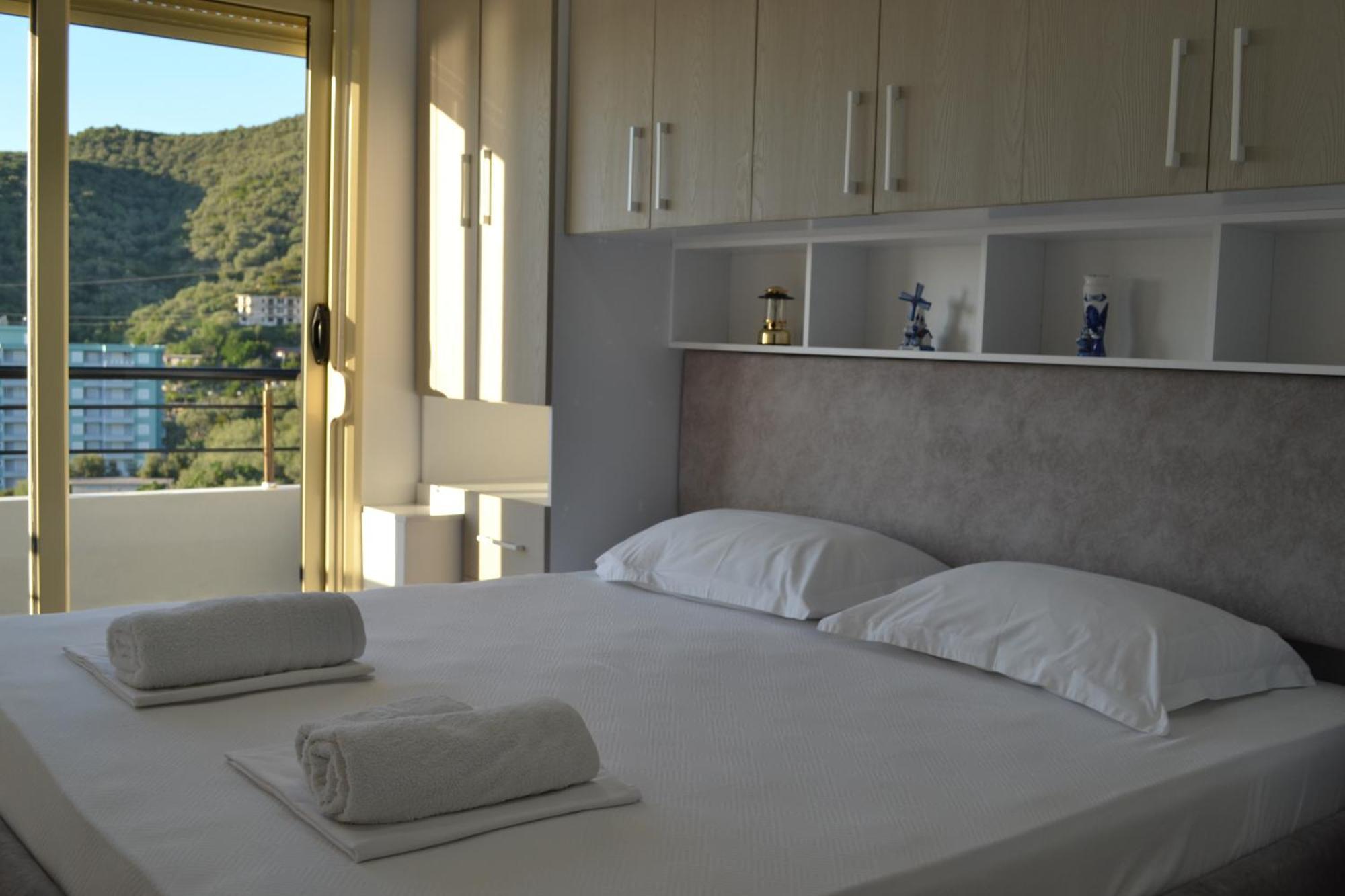 Ferienwohnung Seaview Penthouse Terrace & Garage Vlorë Exterior foto